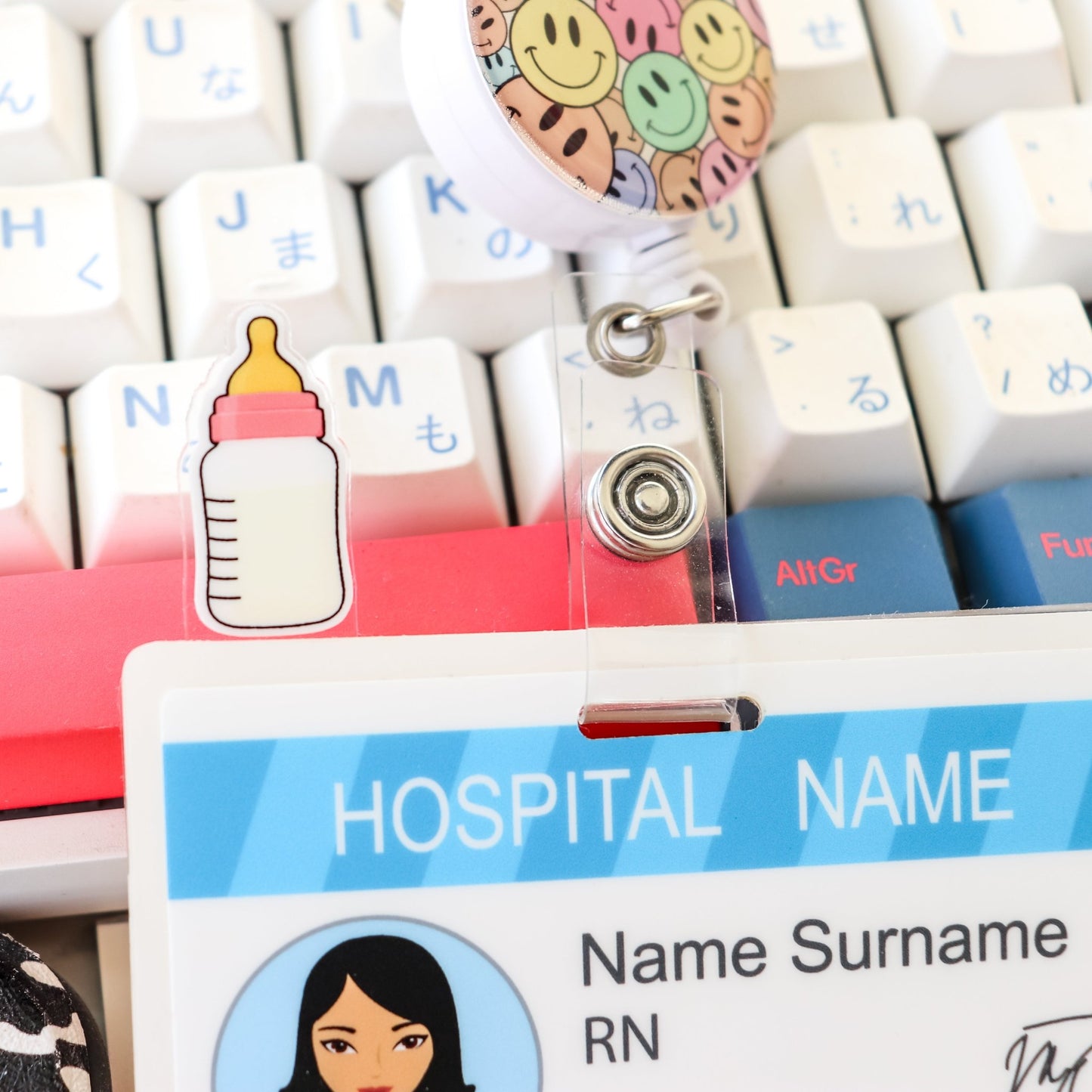 Badge Topper - Baby Bottle - Acclaim Status CoAcclaim Status CoHorizontal BadgePink