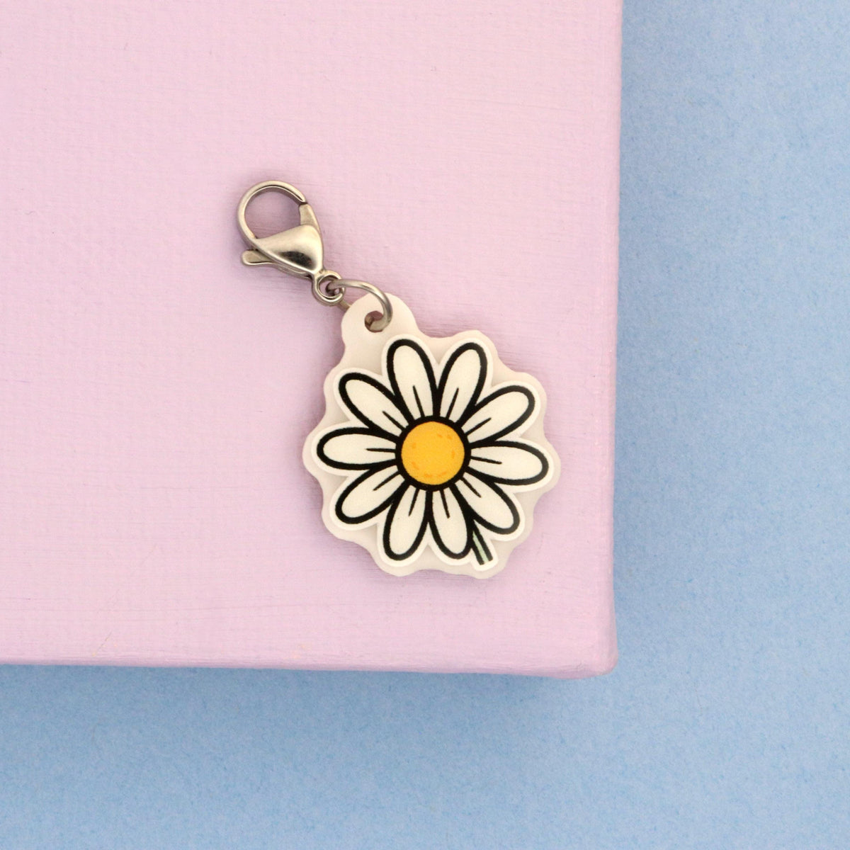 Daisy Badge Charm